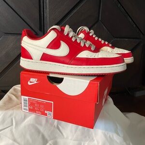 Nike women’s Court Vision low top sneakers size 7